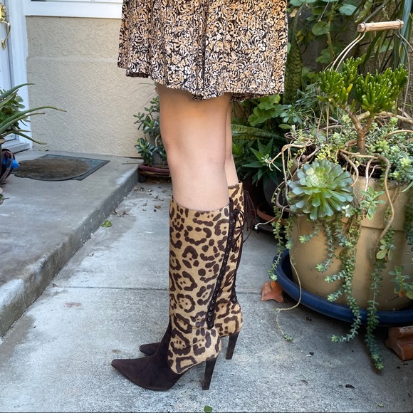 Vintage tan/brown Valentino Garavani leather boots - Picture 4 of 16